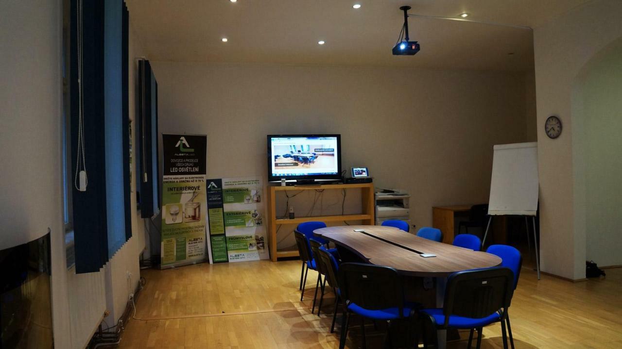Apartman Alesta Bruntal Luaran gambar