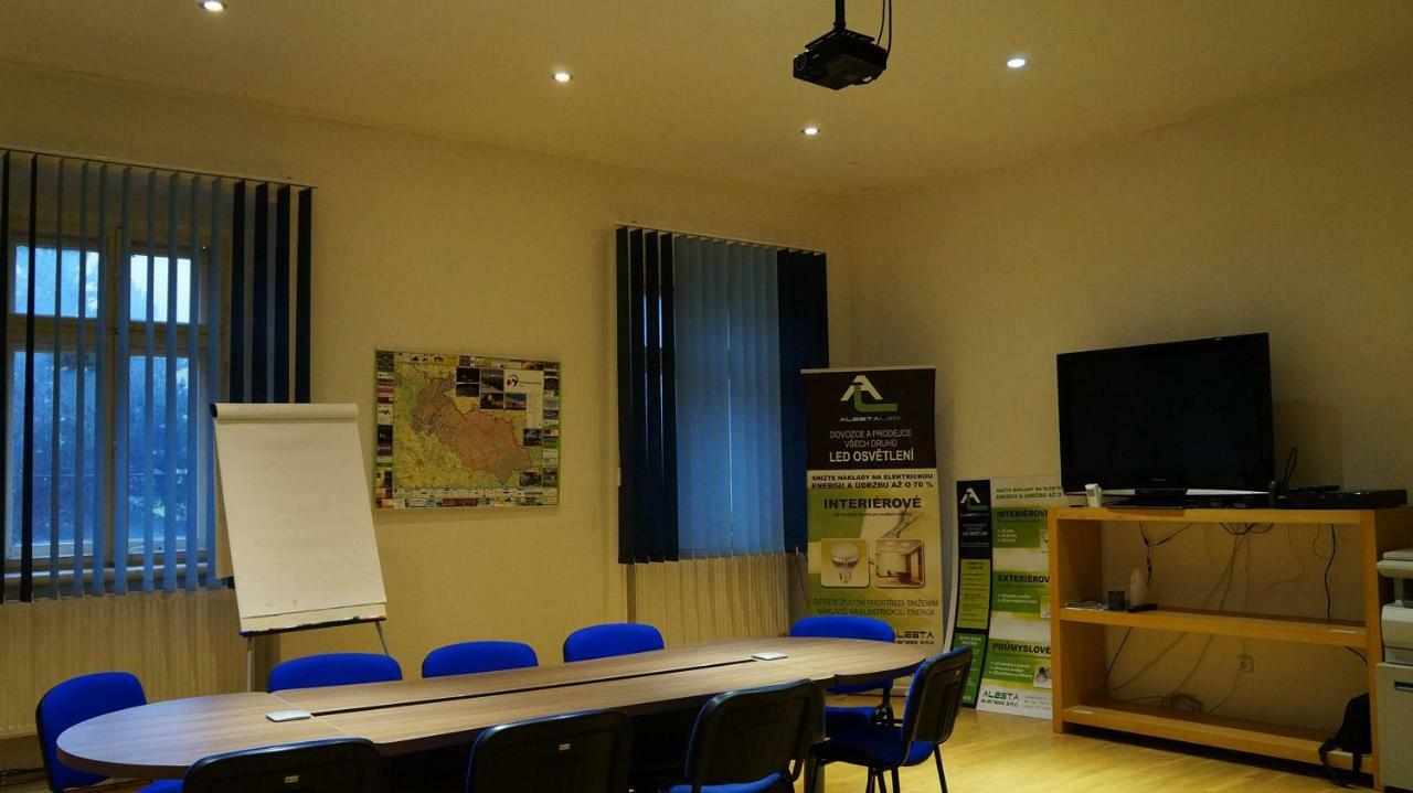 Apartman Alesta Bruntal Luaran gambar